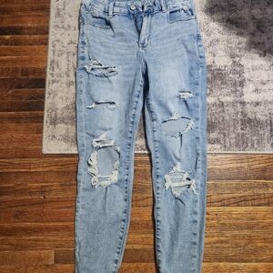 American Eagle Outfitters Light Blue High-Rise Distressed Jeans